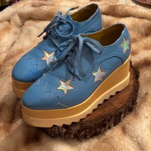 Via Pinky Stylish Blue Star Platform Women's Shoes 7.5 Med